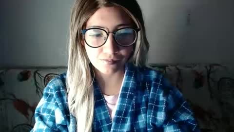 Snapshot of amycosplay99 chatting on December 29, 2024, 2:27 am amycosplay99 online show from December 29, 2024, 2:27 am