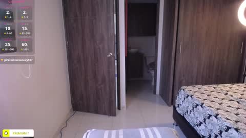 Jenn  online show from March 6, 2026, 2:02 pm