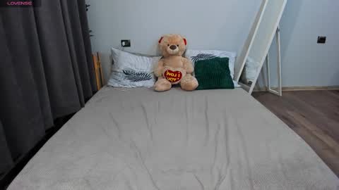 amymilson online show from February 27, 2025, 7:04 pm