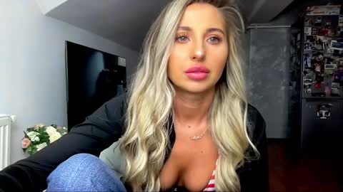 amyroberta92 online show from January 22, 2025, 9:57 am