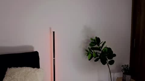 Aleja  online show from February 8, 2026, 12:14 am