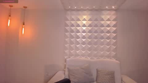 Snapshot of amyrosse_x chatting on February 27, 2026, 11:43 am AMY R online show from February 27, 2026, 11:43 am