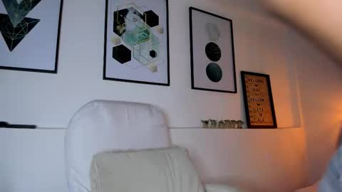 Amy online show from February 3, 2026, 11:37 am