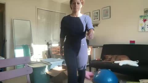 Snapshot of amysmilez chatting on December 4, 2024, 1:53 pm Amy Smilez online show from December 4, 2024, 1:53 pm