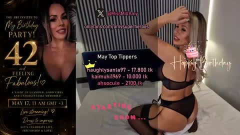 Snapshot of amysuperheroes chatting on May 17, 2026, 10:44 am Next stream Dec 3 online show from May 17, 2026, 10:44 am