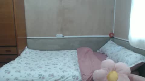 amysweetbabe online show from May 14, 2026, 10:27 pm