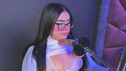 Snapshot of amywhitte_ chatting on April 25, 2026, 4:04 am amywhitte_ online show from April 25, 2026, 4:04 am