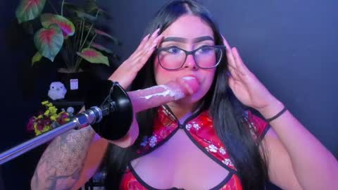 Snapshot of amywhitte_ chatting on April 30, 2026, 3:46 am amywhitte_ online show from April 30, 2026, 3:46 am