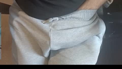 A online show from October 1, 2025, 1:50 pm