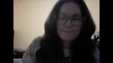 Snapshot of an_e333 chatting on October 12, 2025, 2:21 am an_e333 online show from October 12, 2025, 2:21 am