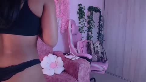 Ana online show from June 19, 2026, 9:07 pm