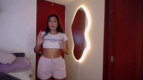 Ana online show from October 28, 2025, 9:13 am