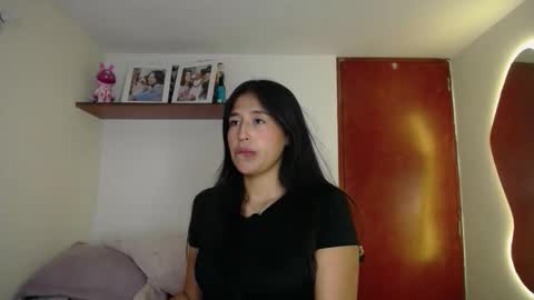 Ana online show from November 2, 2025, 2:58 am