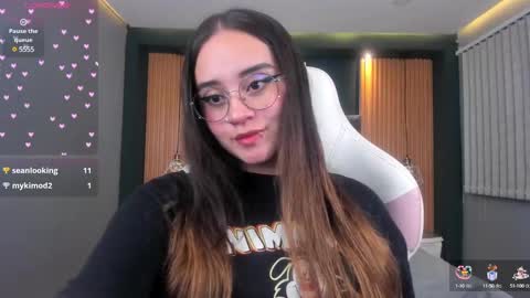 Ana online show from January 13, 2025, 8:37 pm