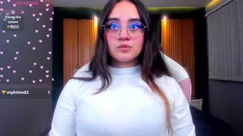 Ana online show from February 26, 2025, 8:54 pm