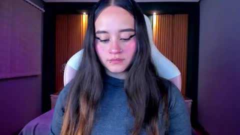 Ana online show from September 17, 2025, 8:43 pm