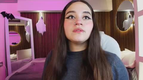 Ana online show from October 3, 2025, 8:06 pm