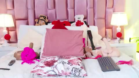 Snapshot of anaa_bellaa chatting on April 25, 2026, 1:41 pm anaa_bellaa online show from April 25, 2026, 1:41 pm