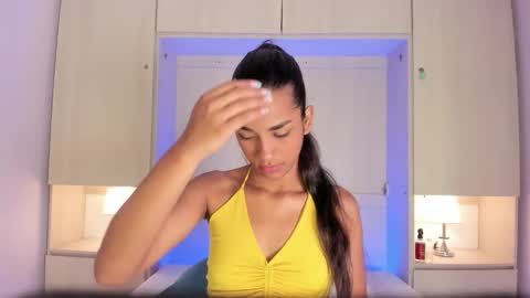 anaacollins_ online show from January 8, 2026, 11:45 am