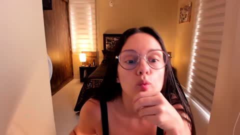 Anabel online show from September 30, 2025, 3:17 pm