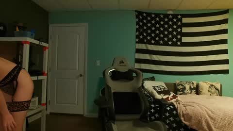 Anabelleleigh online show from October 10, 2025, 2:21 am