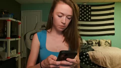 Anabelleleigh online show from October 14, 2025, 2:23 am