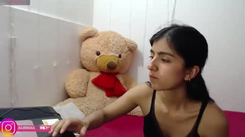 Snapshot of anahibrowns95 chatting on October 21, 2025, 7:36 pm Anahi Browns online show from October 21, 2025, 7:36 pm