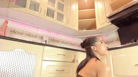 Anahis online show from January 16, 2026, 4:38 am