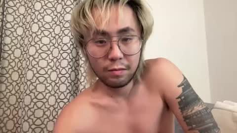 Snapshot of analasian108 chatting on December 21, 2024, 6:19 am Anal Asian online show from December 21, 2024, 6:19 am