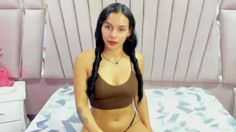 AbbyAndAntonela online show from March 11, 2025, 1:23 pm