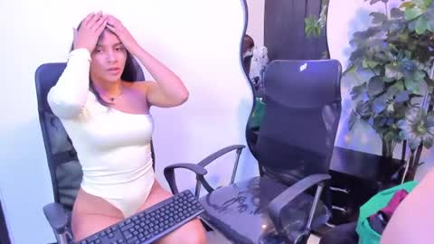 Snapshot of anales_deep_69 chatting on June 12, 2026, 12:59 pm AbbyAndAntonela online show from June 12, 2026, 12:59 pm