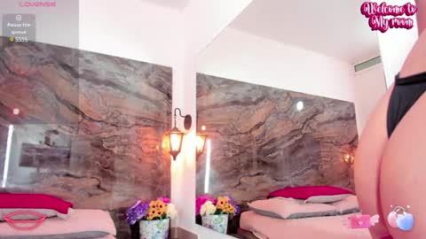 Analia smith online show from January 22, 2025, 2:04 am