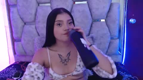 analymilles online show from December 13, 2025, 7:53 pm