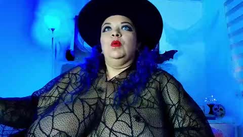  Ana Maria  online show from November 1, 2025, 5:26 pm