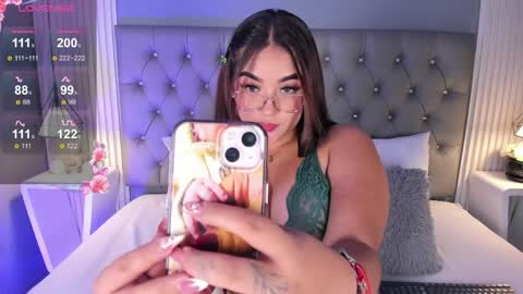 Anasha online show from April 9, 2026, 4:01 am