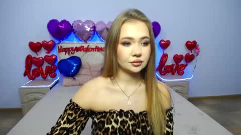 anastacyyellig online show from February 10, 2025, 9:04 am
