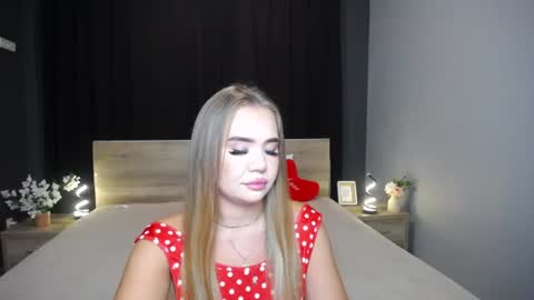 Snapshot of anastacyyellig chatting on July 6, 2026, 8:11 pm anastacyyellig online show from July 6, 2026, 8:11 pm