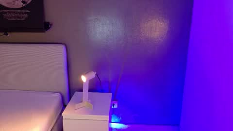 Kendra  online show from November 28, 2025, 10:29 am