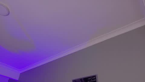 Kendra  online show from April 3, 2026, 10:13 am