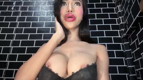 anawalters online show from December 2, 2025, 5:19 pm