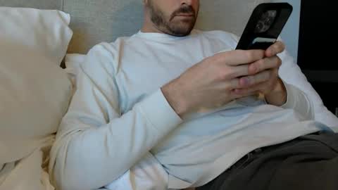 Andees222 online show from February 9, 2026, 9:30 pm