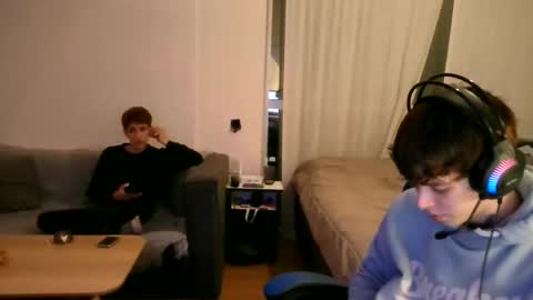 Snapshot of andertwink chatting on May 24, 2026, 9:20 pm andertwink online show from May 24, 2026, 9:20 pm