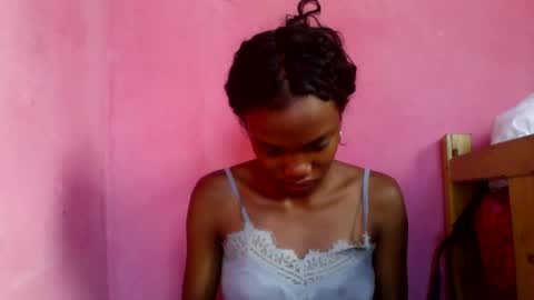 andohh237973 online show from February 19, 2026, 5:25 am