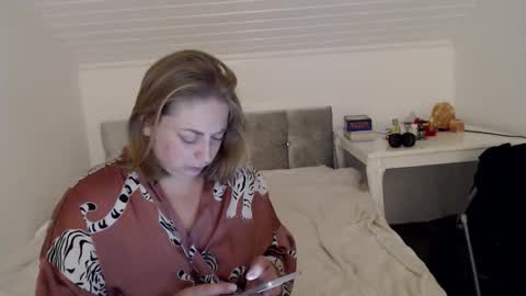 Andorphin online show from October 31, 2025, 7:31 am