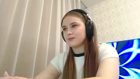 Snapshot of andrasol chatting on October 23, 2025, 5:01 pm Sofy online show from October 23, 2025, 5:01 pm