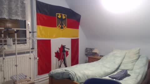 Snapshot of andre124231 chatting on December 12, 2024, 8:21 pm Andre online show from December 12, 2024, 8:21 pm