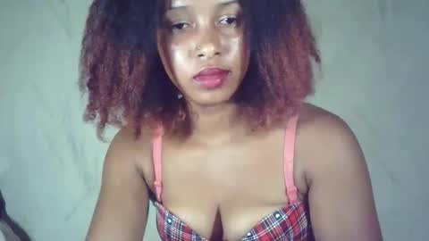 Snapshot of andre415913 chatting on March 6, 2026, 5:42 pm andre415913 online show from March 6, 2026, 5:42 pm