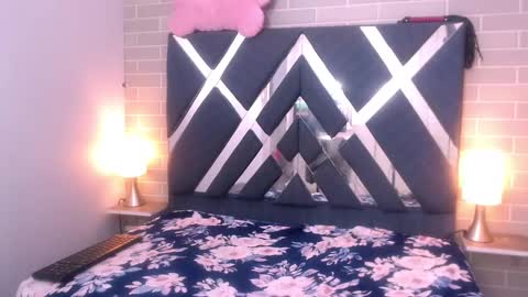 Andres Gil online show from February 6, 2025, 11:54 am