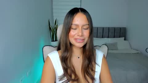 andrea online show from February 21, 2025, 1:44 am