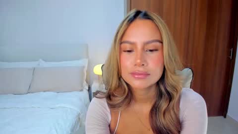 andrea online show from September 24, 2025, 11:08 pm